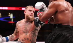 Keberhasilan Siaran Langsung Jake Paul Vs Mike Tyson Dorong Lonjakan Harga Saham Netflix