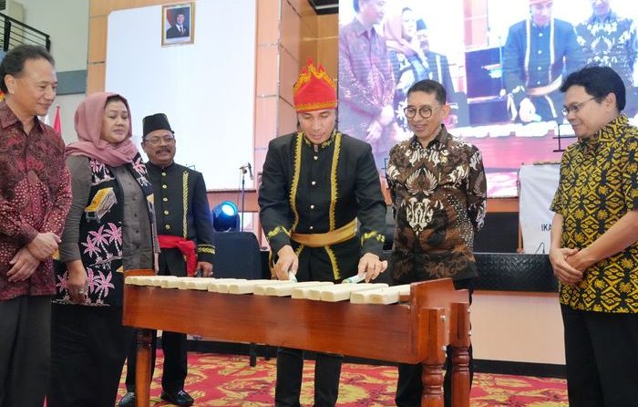 Kolintang resmi diakui oleh UNESCO