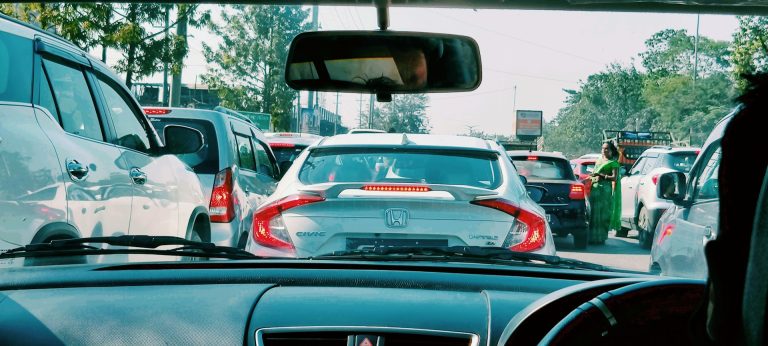Tips enjoy di tengah macet